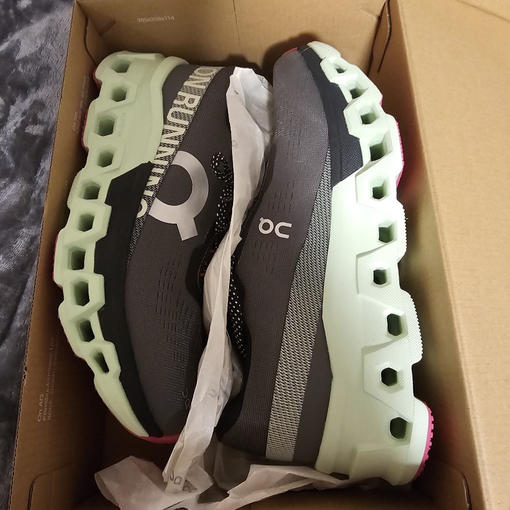 Cloudmonster 2 Womens US size 7